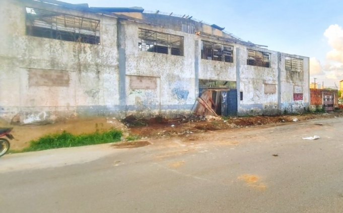 A venda imóvel Av.Abuna med 2.017 m² 