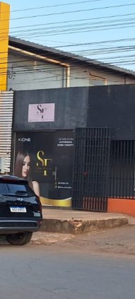 Aluga-se um ponto comercial 