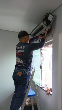 Limpeza e Manutenção de ar condicionado 