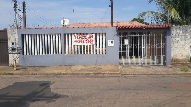 Casa à venda no bairro Conceição.