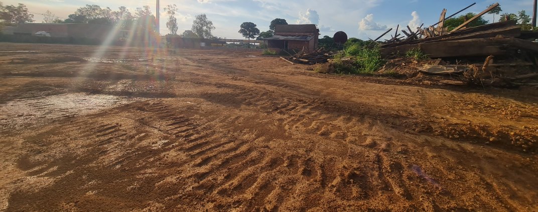 Vende-se um grande terreno urbano com 12 mil m² na estrada dos dos japoneses lado do Condomínio SAN MATHEUS 