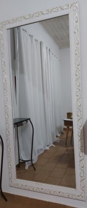 Espelho grande com moldura 