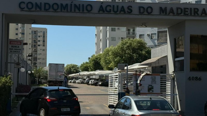 Aluga-se e apartamento no condomínio águas do Madeira