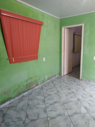 Vende-se uma casa no Bairro Flodoaldo Pontes Pinto 