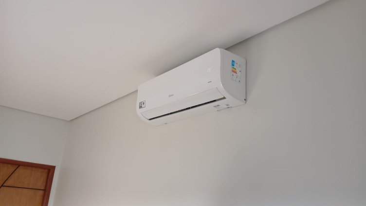 Limpeza e Manutenção de ar condicionado 