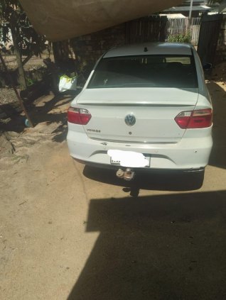 Vende se este VOYAGE 2013 COMPLETO ESTÁ EM RONDÔNIA. 