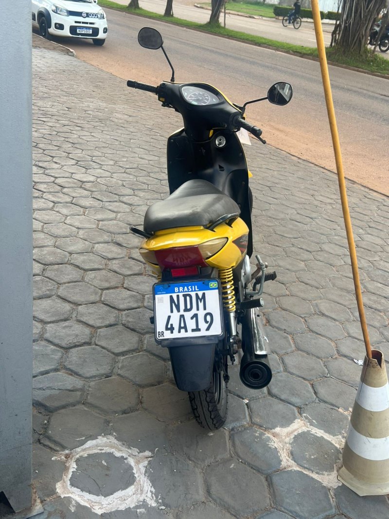 VENDO MOTO BIZ