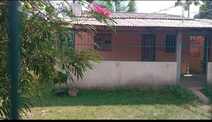 Vende se está casa NO BAIRRO RONALDO ARAGÃO PORTO VELHO RO. 