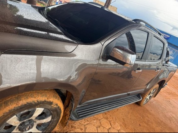 VENDE SE ESTÁ S10 2013 AUTOMÁTICA