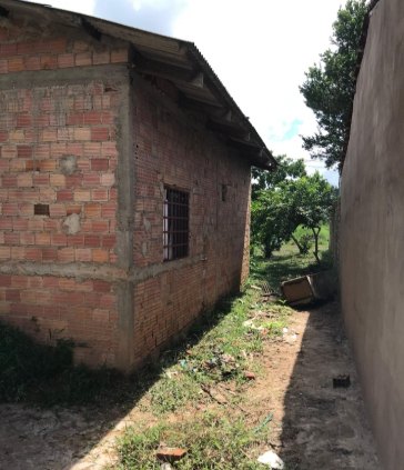 Vende se está casa no bairro ULISSES EM PORTO VELHO RO. 