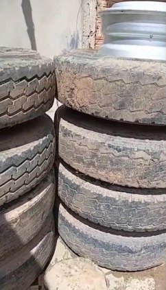 VENDE SE ESTÁ RODAS RAIADAS / ESTÃO EM RONDÔNIA 