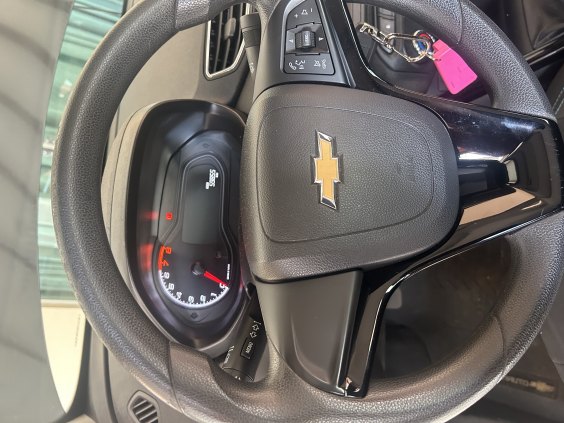 Veículo prisma 1.4. 2019