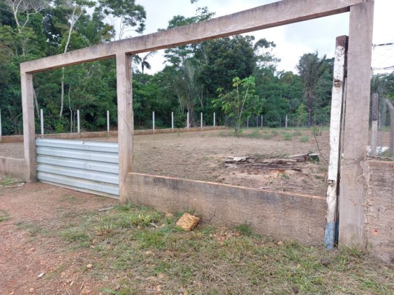 terreno de esquina 20x30 próximo agrovila. do outro lado do rio. quitado. 3 minutos da ponte.