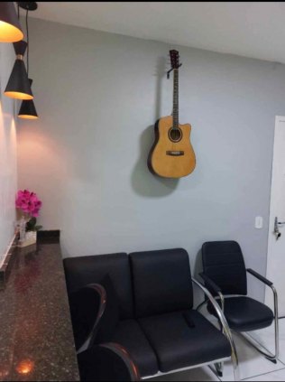 vende-se um apartamento no condomínio santa bárbara.
