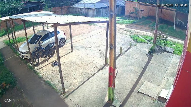vende-se um apartamento no condomínio santa bárbara.