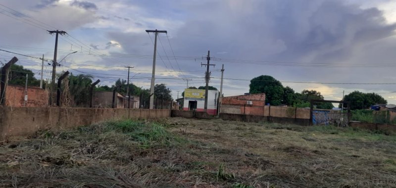 SUPER OCASIÃO. TERRENO
