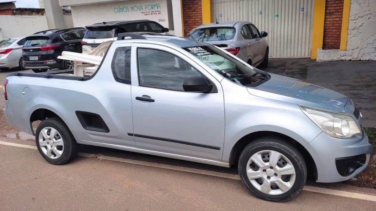 Chevrolet Montana 2012 - 66 mil KM - Unico Dono 