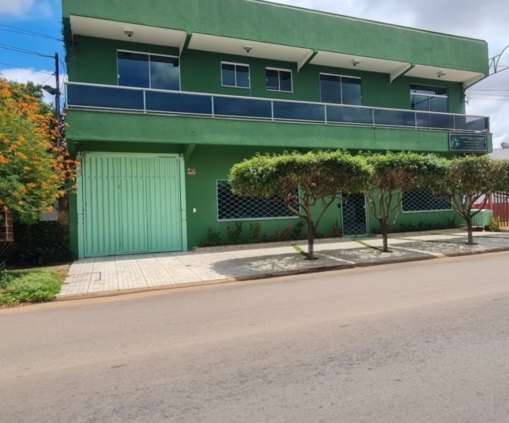 Prédio a venda na Rua México ideal pra clínicas em Geral 