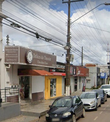 Imóvel a venda de esquina a 200mt do PVH shopping com 4 pontos comerciais 