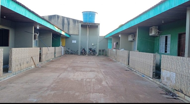 Vende-se está Vila Apartamentos bairro Cohab 
