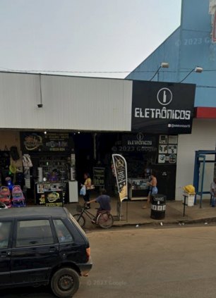Oportunidade imóvel na Jatuarana por R$ 900.000 medindo 10 por 25 ao lado da Bemol 