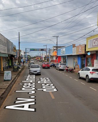 Aluga-se um imóvel medindo 10x50 