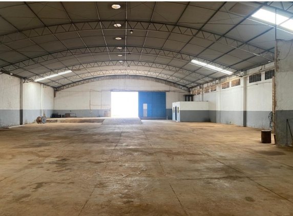 Galpão a venda na Rua Pau ferro com 1.440m² próximo a BR 364 R$ 2.500.000,00