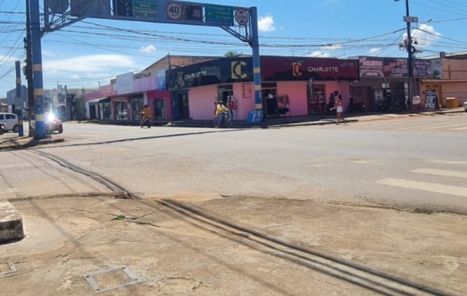 A venda imóvel na Av.José Amador dos Reis com Alexandre Guimarães todos alugados 