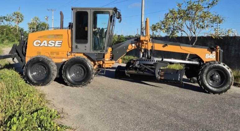 Vende-se este Niveladora R$ 260.000,00