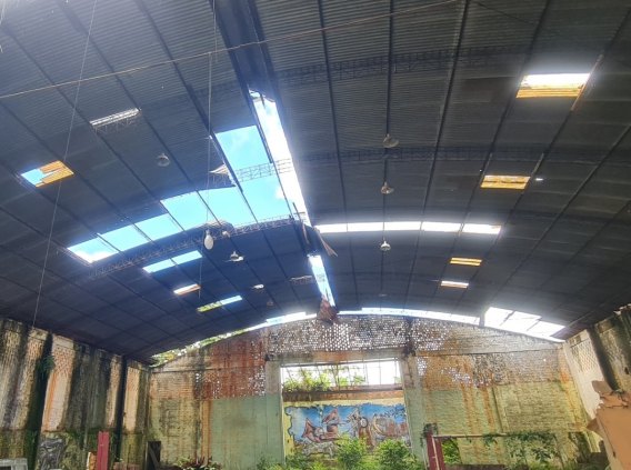 Vende-se este imóvel antigo Ginásio do Clube Flamengo na Av Abuna R$ 1.560.000,00