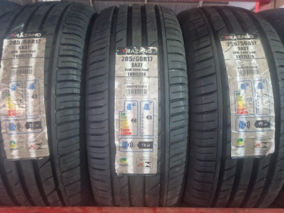 PNEU 205/50 R17 TRAZANO MONTAGEM GRATIS R$ 380,00 
