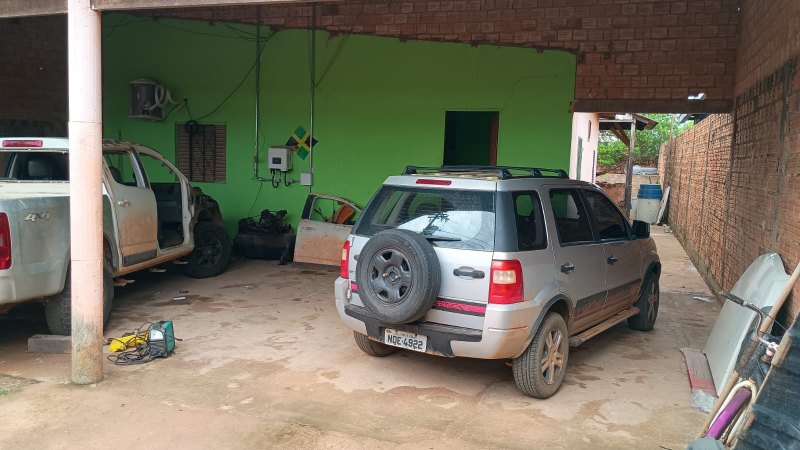 Vende-se casa na zona sul