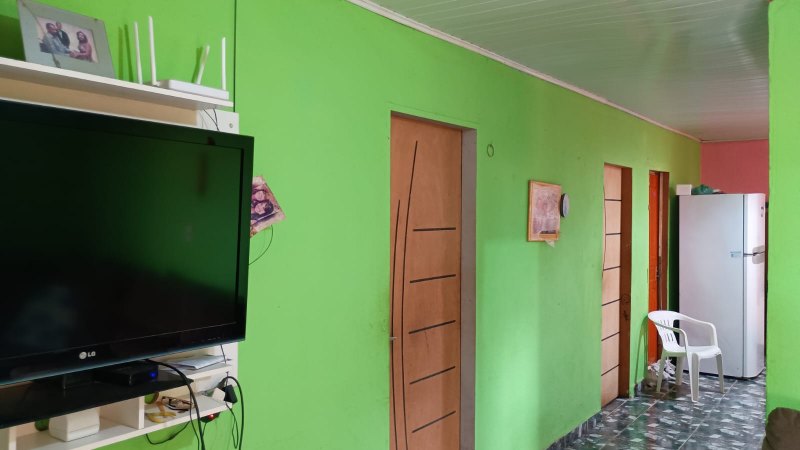 Vende-se casa na zona sul