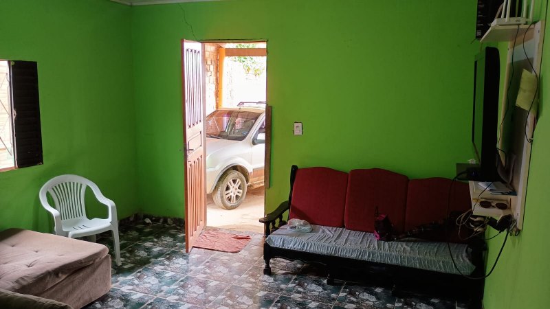 Vende-se casa na zona sul