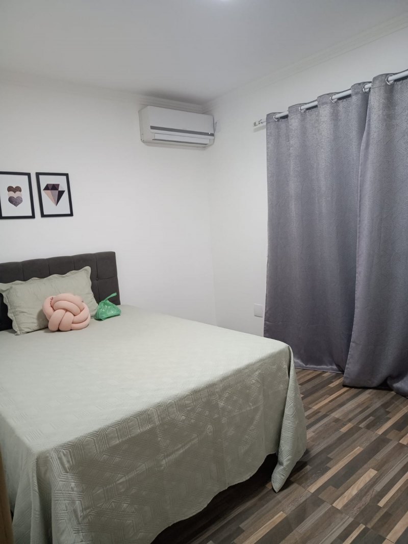 VENDO LINDA CASA