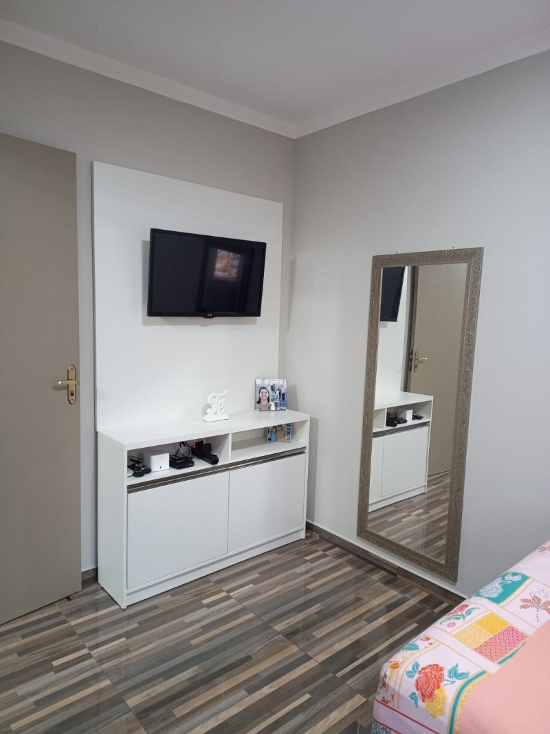 VENDO LINDA CASA