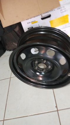 Roda em Aço e calota