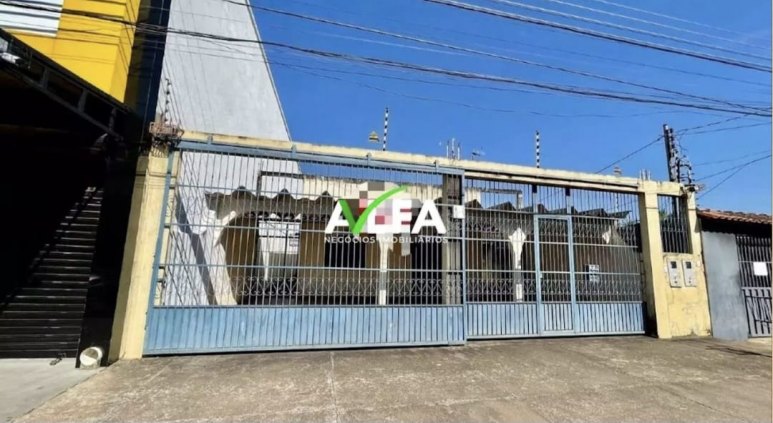  Casa em frente ao laboratório alphaclin