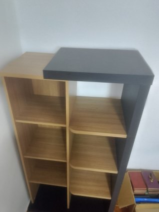 Estante de Livros