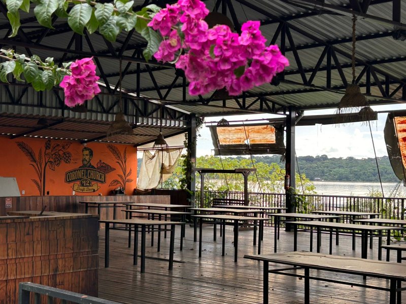  ALUGA-SE UM EXCELENTE PONTO COMERCIAL 