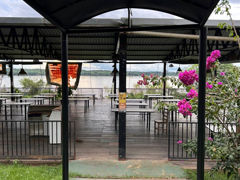  ALUGA-SE UM EXCELENTE PONTO COMERCIAL 