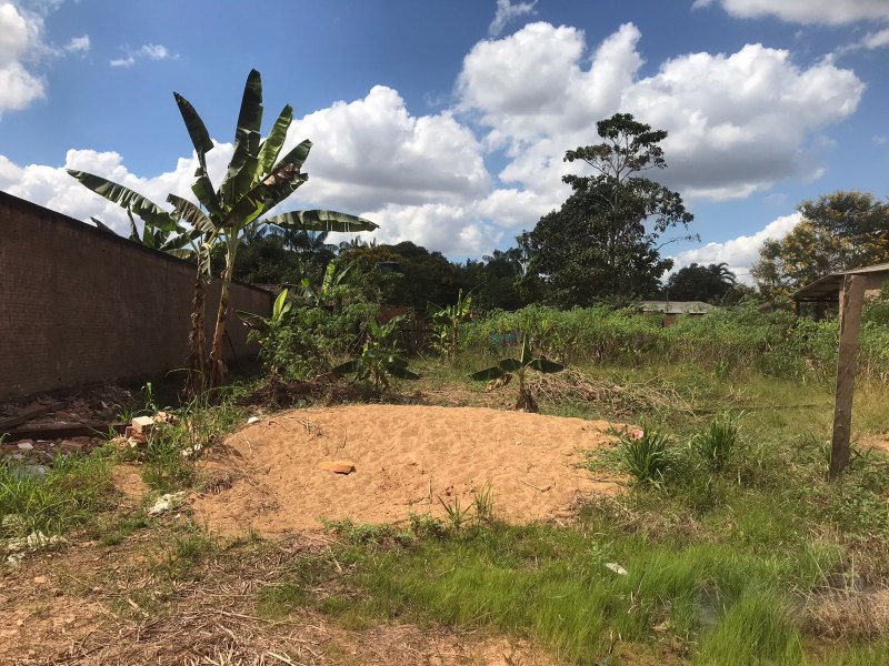 VENDE-SE TERRENOS COM ÓTIMA LOCALIZAÇÃO NA ZONA SUL 