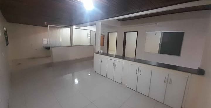 Casa disponível  para locação  comercial e residencial  na avenida  Imigrantes  