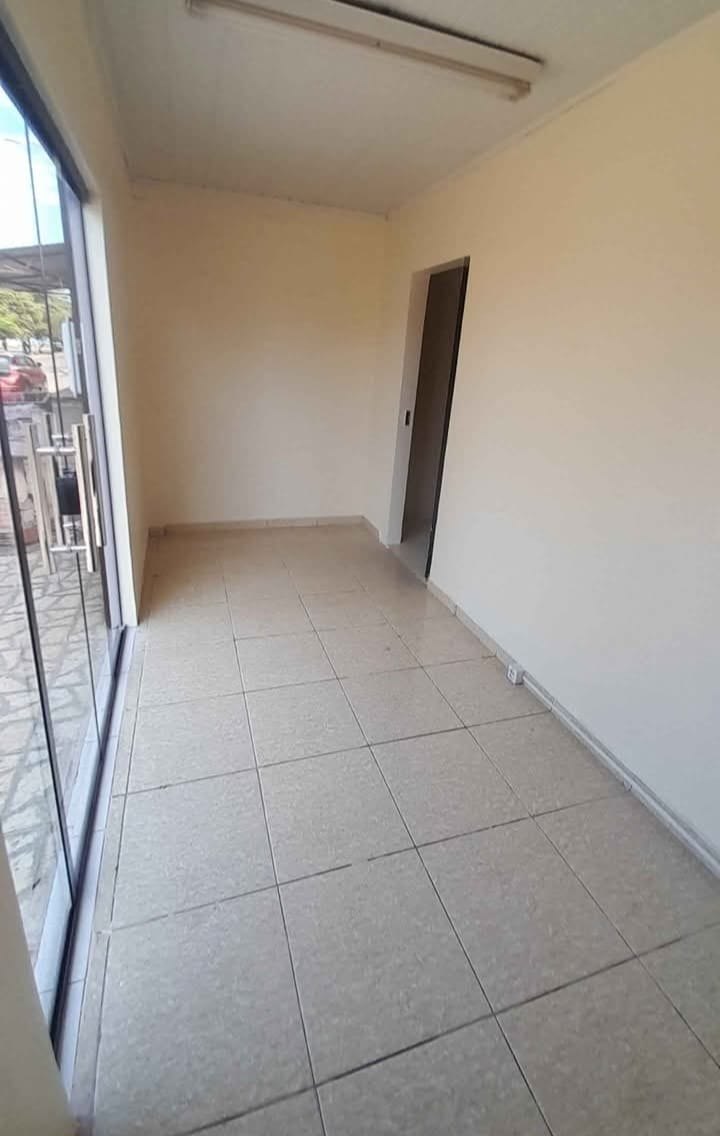 Casa disponível  para locação  comercial e residencial  na avenida  Imigrantes  